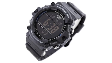 Así es el reloj digital de Casio al estilo Garmin que está revolucionando la moda masculina