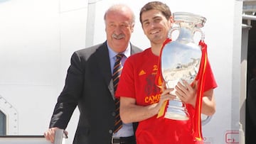 Iker Casillas con Vicente del Bosque.