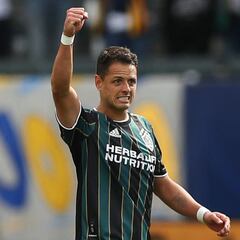 Almeyda reconoció el momento goleador de Chicharito