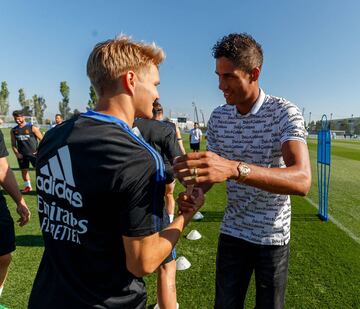 Raphael Varane y Odegaard