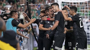 Mexico smacks Canada for Group A top spot