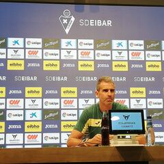 Garitano: “Para subir hay que tener personalidad y competir bien estos partidos”