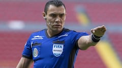 ¿Quién es Marco Antonio Ortíz, el árbitro del Clásico Nacional?