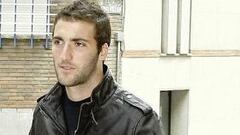 Higuaín pedirá una segunda opinión y podría ser operado
