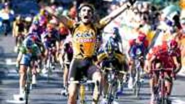 DAVID PUDO CON GOLIAT. Igor González de Galdeano recordaba que había un repecho muy cerca de la meta de Zaragoza y lo aprovechó para lanzar un ataque que sorprendió a los equipos de los sprinters, que no fueron capaces de alcanzarle en una persecución que encabezó David Cañada, del equipo Mapei.