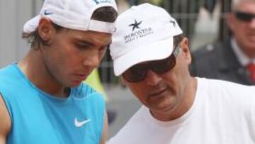 Rafa Nadal y su tío Toni durante un entrenamiento.