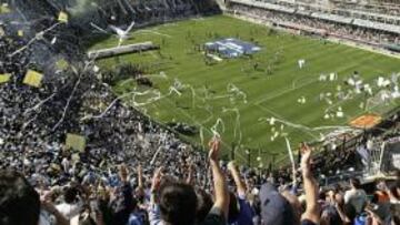 La Bombonera acogió el estreno de Boca Juniors en el torneo Apertura 2009 con un empate ante el Argentinos Juniors (2-2).
