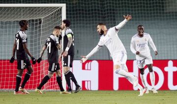 Benzema celebró así el 0-3.