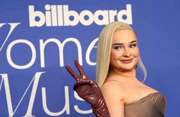 Kim Petras durante los Billboard Women in Music Awards.