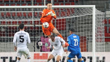 Soccer Football - World Cup - European Qualifiers - Group I - Israel v Estonia - Nagyerdei Stadion, Debrecen, Hungary - March 22, 2025 Estonia's Karl Hein in action REUTERS/Bernadett Szabo