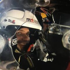 El Príncipe Carlos Felipe, copiloto de Ogier