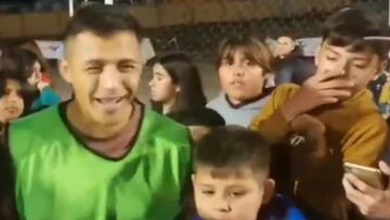 La movida noche de Alexis en Tocopilla: ¡hasta jugó un partido!