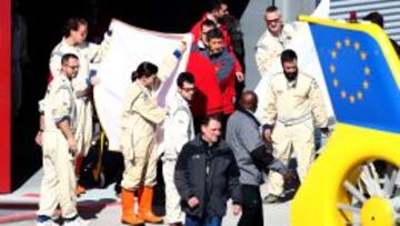TRASLADO. Un helicóptero llevó a Fernando Alonso de Montmeló al Hospital General de Catalunya.