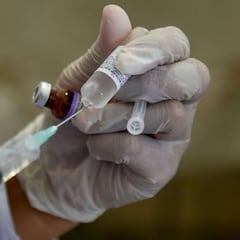 Un experto avisa: España tiene un "problema" con la futura vacuna