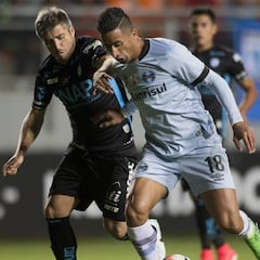 Lucas Barrios contra Mosa: "Le cierro la puerta a Colo Colo"