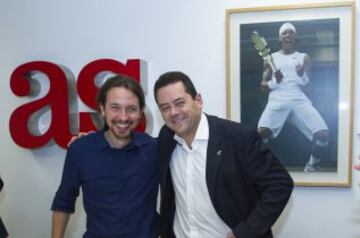 Pablo Iglesias junto a Tomás Roncero.