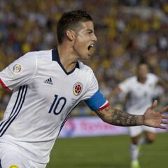 James Rodríguez: "Aquí en la Selección juego hasta cojo"
