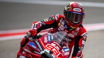 Marc Márquez con la Ducati de MotoGP.