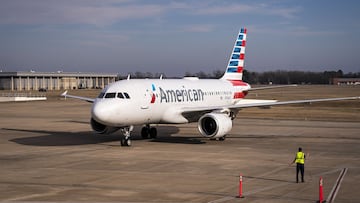 Hombre roba camión de American Airlines en el Aeropuerto Internacional JFK de Nueva York y lo condujo por Queens, Manhattan y Brooklyn.