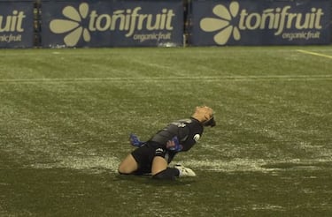 ¡Larqué, en la tanda de penaltis, invita a otra ronda al Atlético!