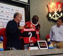 Pablo Armero es presentado oficialmente en Flamengo