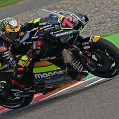 Pole de Bezzecchi con Martín segundo y los Repsol Honda en segunda fila