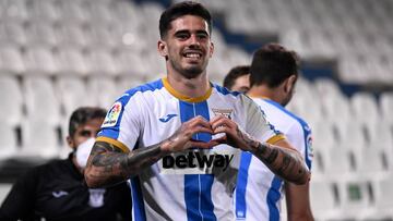 Miguel de la Fuente, del Leganés, celebra uno de sus tantos.