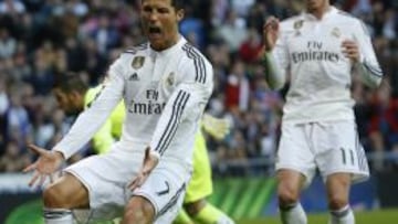 Cristiano se enfada con Bale en el partido ante el Espanyol.