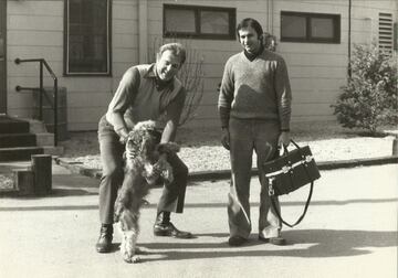 Vidal junto a William Mills atleta estadounidense, especializado en la prueba de 10000 m en la que llegó a ser campeón olímpico en 1964.