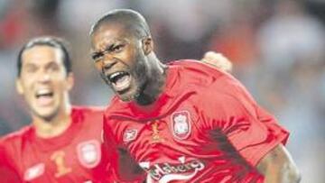 <b>TODO ES POSIBLE. </b>El francés del Liverpool Djibril Cissé podría abandonar la disciplina británica.