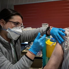 Sanidad establece que los vacunados con pauta completa que sean contacto estrecho no necesiten cuarentena