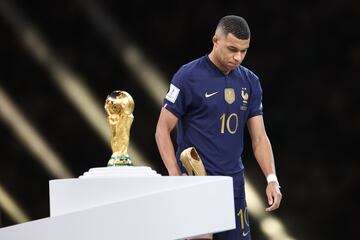 Otra vez Francia cayó por penaltis, aunque esta vez Mbappé sí anotó el suyo. A pesar de la derrota fue condecorado como máximo goleador del torneo y su actuación será recordada por los amantes del fútbol durante muchos años.