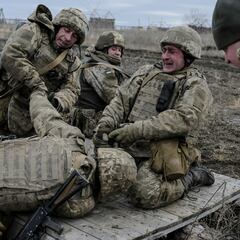 Ucrania busca soldados y mejora las condiciones que ofrece