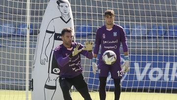 El Tenerife, con la puerta abierta