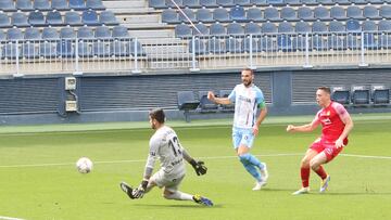 Dani Barrio hizo varias paradas de mérito durante el encuentro.