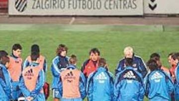 <b>PREOCUPACIÓN. </b>Luis espera que los factores externos no afecten demasiado a los internacionales.