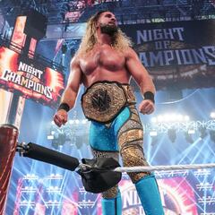 Seth Rollins y su comparación con Roman Reigns