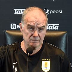 Bielsa vuelve a elogiar a Rodrigo Aguirre: “Le veo un gran futuro en la Selección”