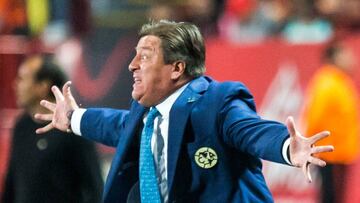 El técnico de América nuevamente habló del arbitraje tras la derrota de su club, en partido que se revisaron tres jugadas en los monitores.