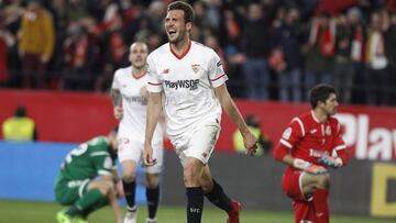 Franco &#039;el Mudo&#039; V&aacute;zquez celebra su gol ante el Legan&eacute;s en las semifinales de Copa del Rey.