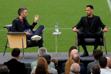 Busquets y y el presentador Dani Martínez.