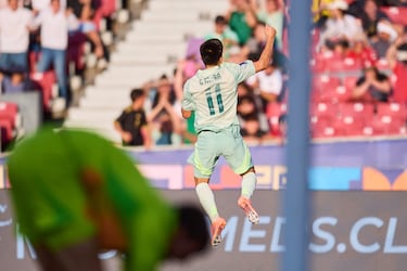 Mora vuelve a salvar a México