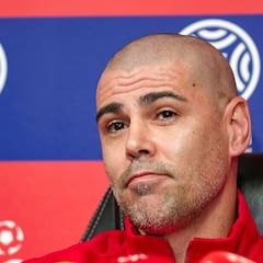 Víctor Valdés deja el Ávila un mes después de coger el equipo