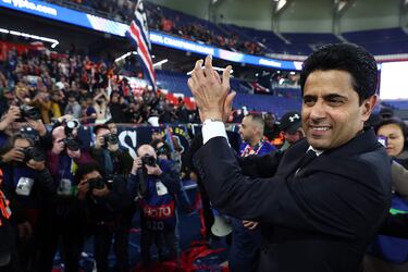 El Paris Saint-Germain celebra la victoria tras finalizar el encuentro. La gran final, PSG-Inter, en el Allianz Arena de  Munich.  En la imagen, Nasser Al-Khelaif, presidente del PSG.