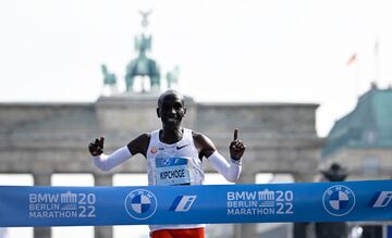 El récord de Kipchoge en imágenes