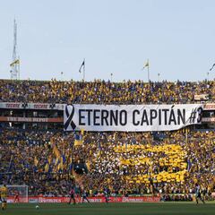 Emotivo homenaje a Osvaldo Batocletti previo al Clásico Regio