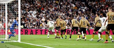 4-4. Córner que lanza Arda Güler que remata Antonio Rüdiger al palo derecho de Álex Remiro para anotar el cuarto tanto e igualar por tercera vez el marcador y clasificar al Real Madrid para la final.