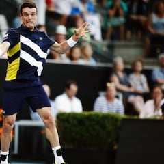 Bautista y Ferrer debutan con victoria en Auckland