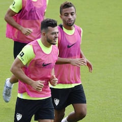 Lorenzo González y Benkhemassa ya tienen el tránsfer y están disponibles