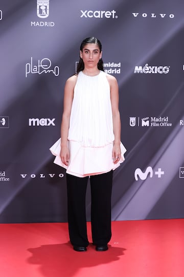 Carolina Yuste posa en la alfombra roja.